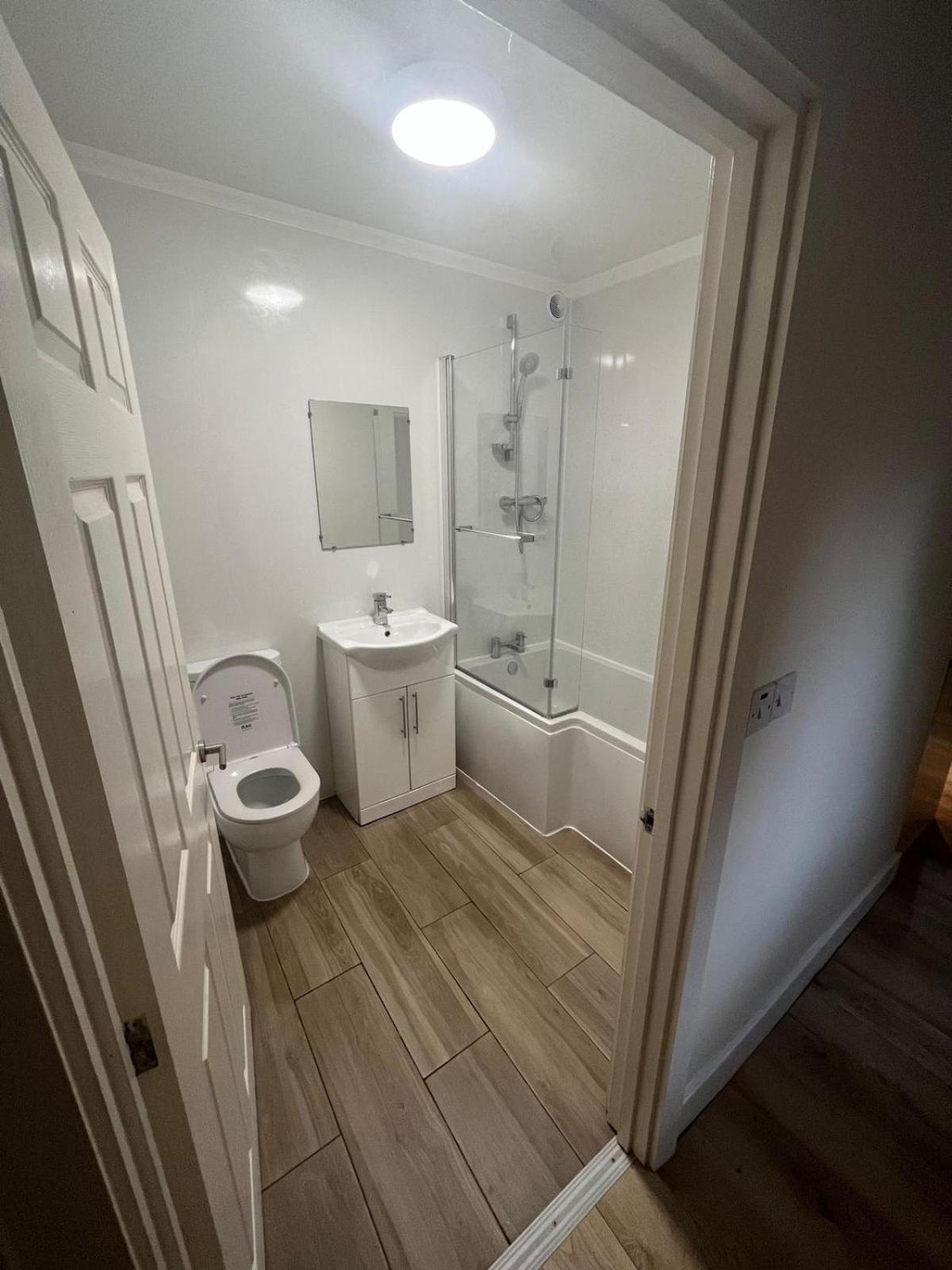 לייסטר 1 Bedroom Flat With Parking מראה חיצוני תמונה